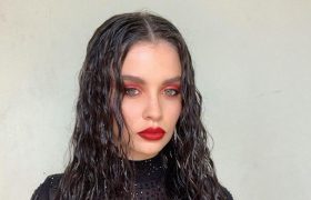 Sabrina Claudio Height, Weight, Measurements, Bra Size, Age, Biography