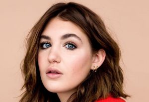 Sophie Nélisse Height, Weight, Measurements, Bra Size, Age, Biography