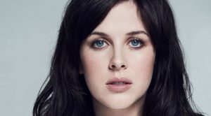 Alexandra Roach