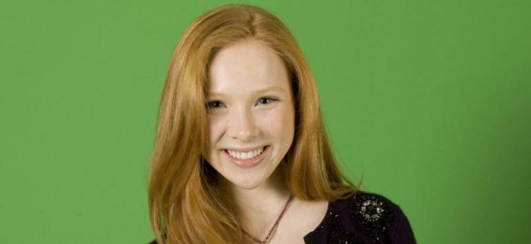 Molly Quinn Height Weight Body Measurements Bra Size Shoe Size