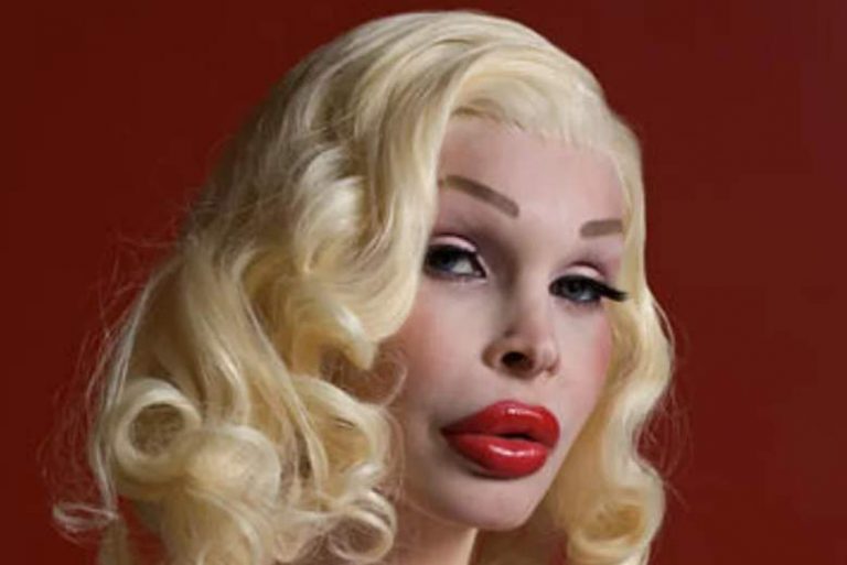 Amanda Lepore Height, Weight, Body Measurements, Bra Size, Shoe Size