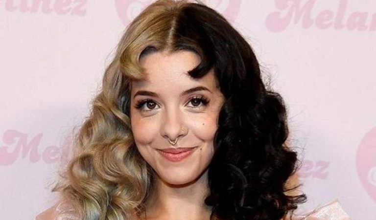 Melanie Martinez Height, Weight, Body Measurements, Bra Size, Shoe Size