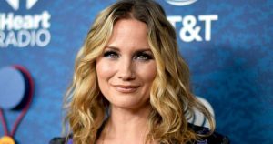 Jennifer Nettles