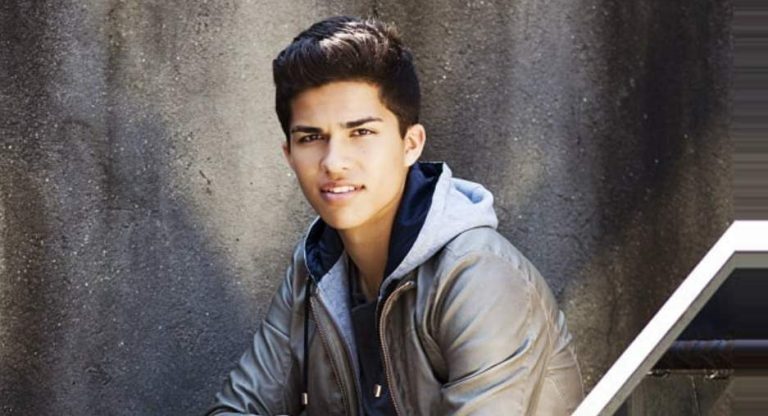 Alex Aiono Height, Weight, Body Measurements, Shoe Size