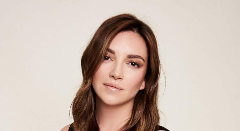 Regina Blandón Height, Weight, Body Measurements, Bra Size, Shoe Size