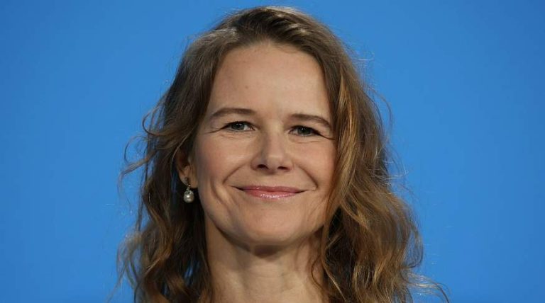 Nailea Norvind Height, Weight, Body Measurements, Bra Size, Shoe Size