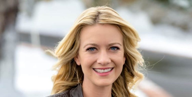 Meredith Hagner Height, Weight, Body Measurements, Bra Size, Shoe Size