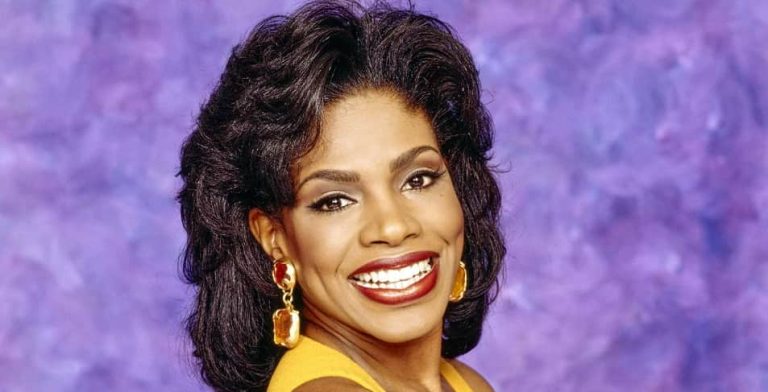 Sheryl Lee Ralph Height, Weight, Body Measurements, Bra Size, Shoe Size