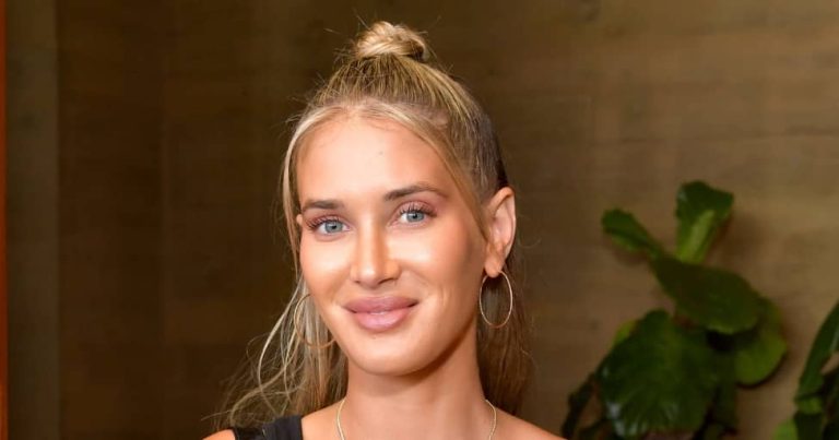 Francesca Aiello Height, Weight, Body Measurements, Bra Size, Shoe Size