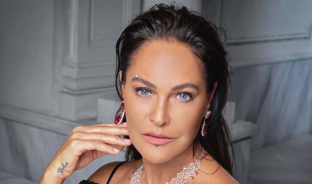 Hulya Avsar Height Weight Body Measurements Bra Size Shoe Size