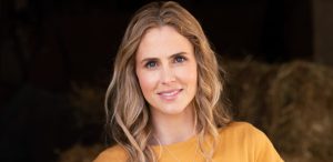 Anna Hutchison