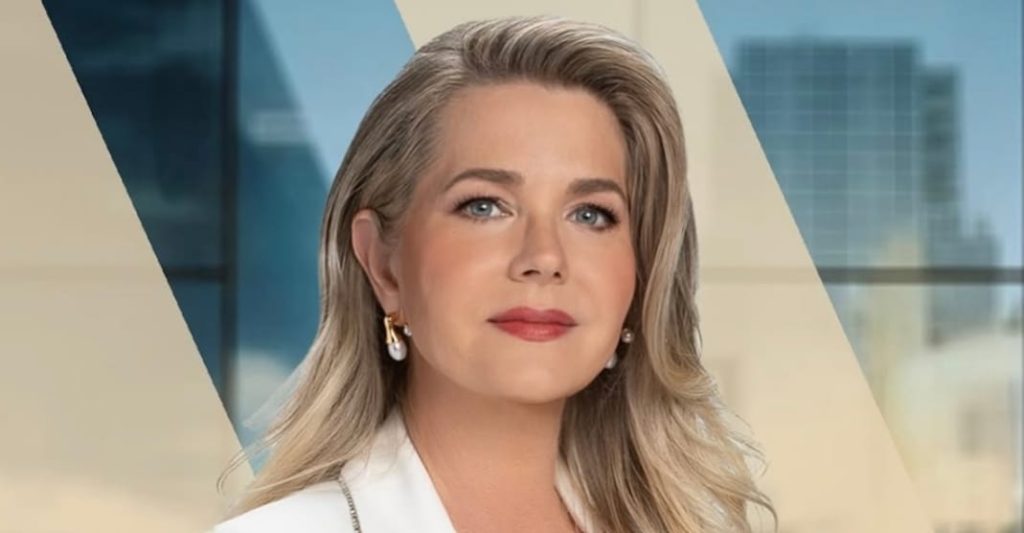 Sonya Smith Height, Weight, Body Measurements, Bra Size, Shoe Size