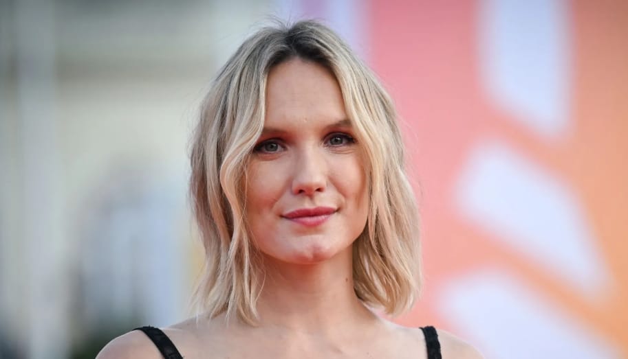 Ana Girardot