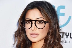 Noureen DeWulf