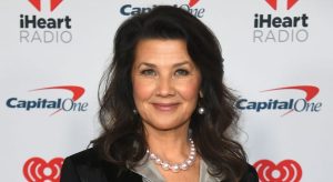 Daphne Zuniga