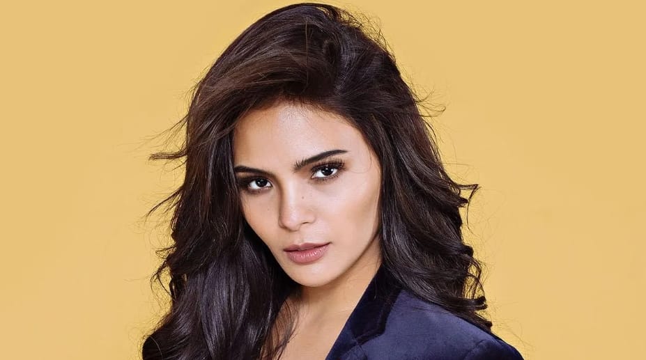Lovi Poe